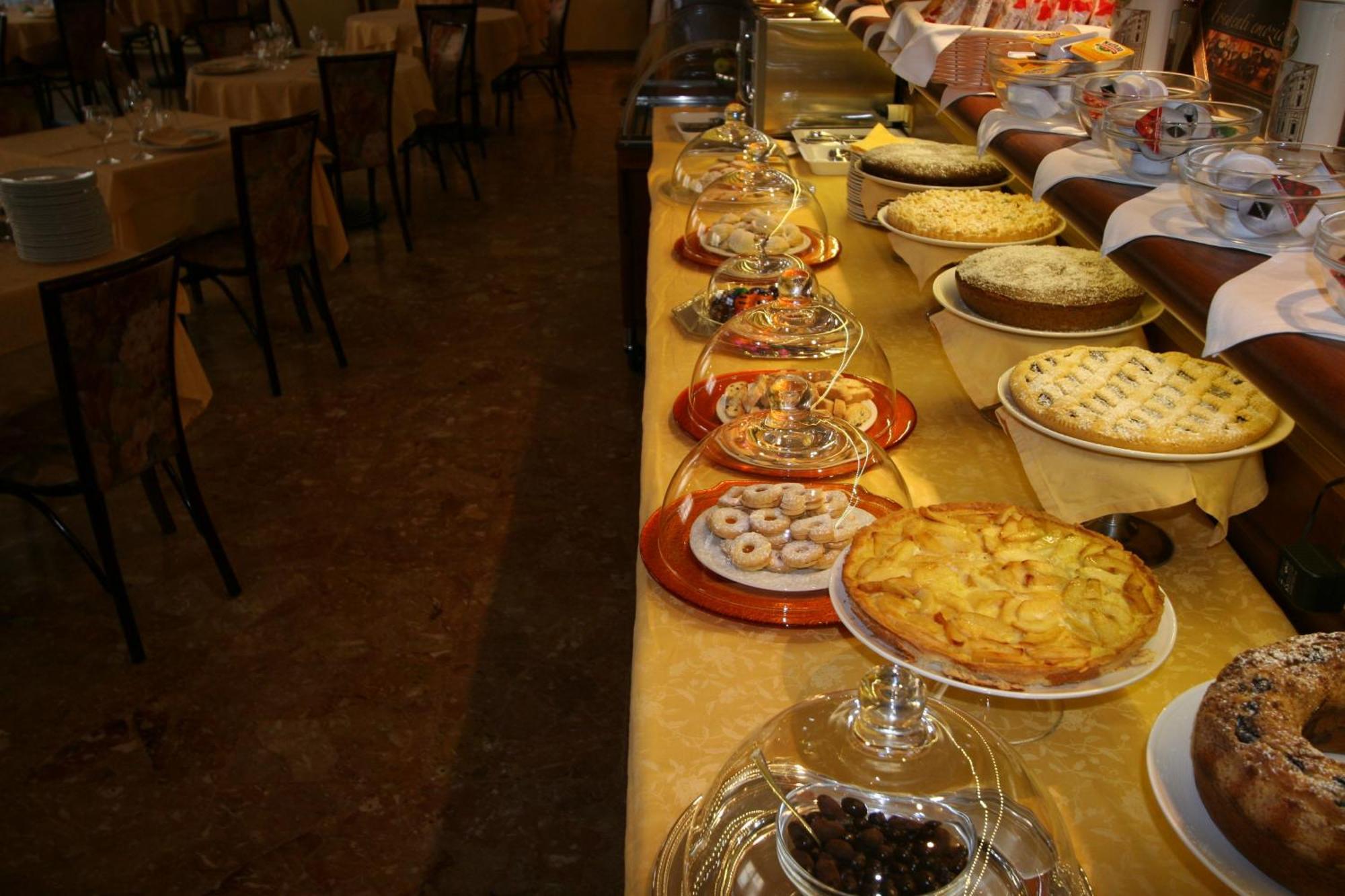 Nuovo Albergo 키에티 외부 사진
