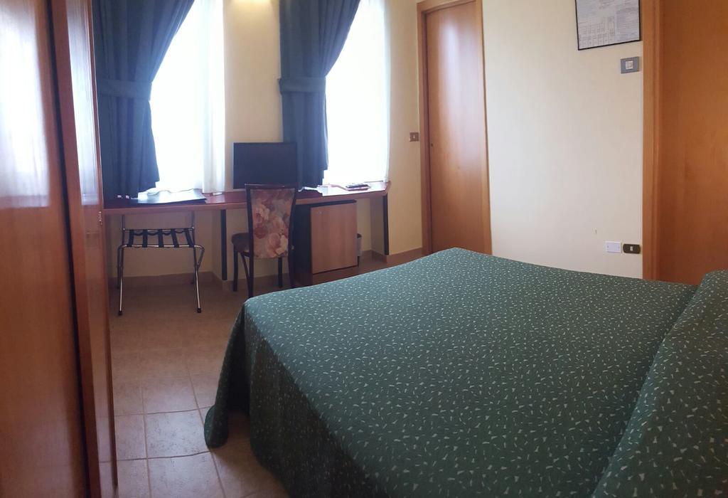 Nuovo Albergo 키에티 외부 사진