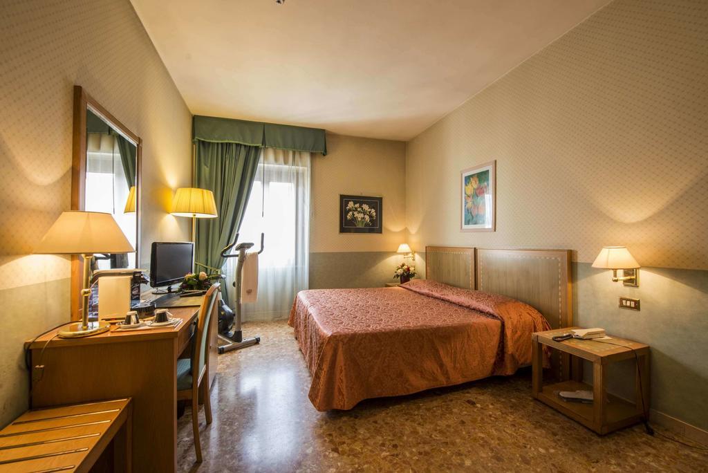 Nuovo Albergo 키에티 외부 사진